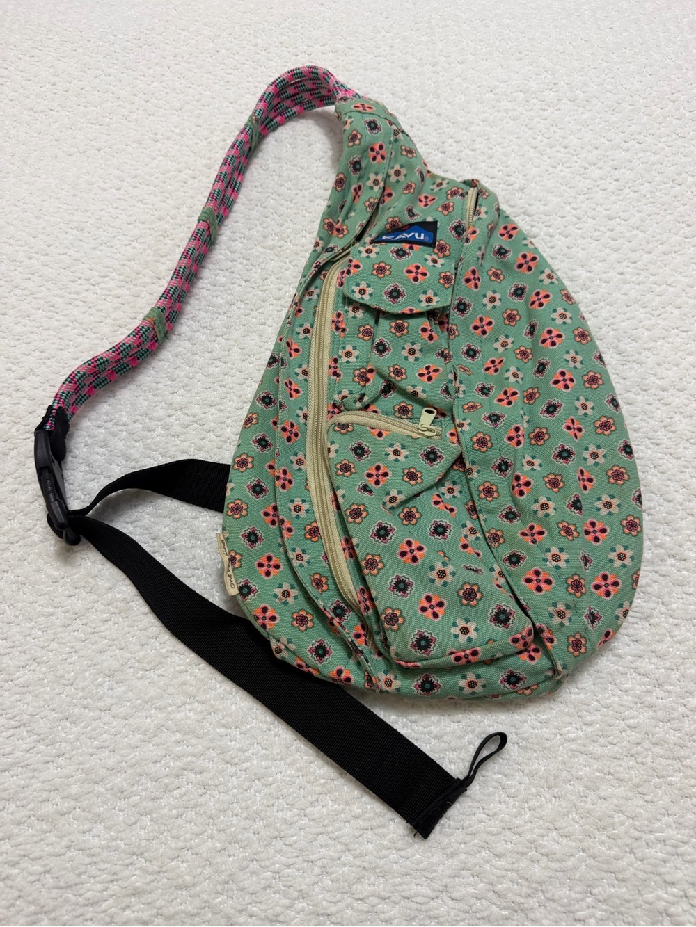 KAVU Original Floral Crossbody Rope Hand Bag Sling Purse Backpack Sling